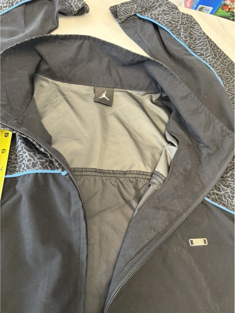 Jordan’s Black Full Zip Men’s Jacket  3 XL